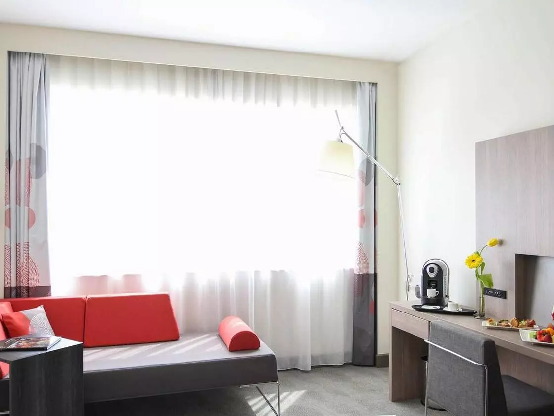 NOVOTELWTC_SHABAVIZ (3).jpg